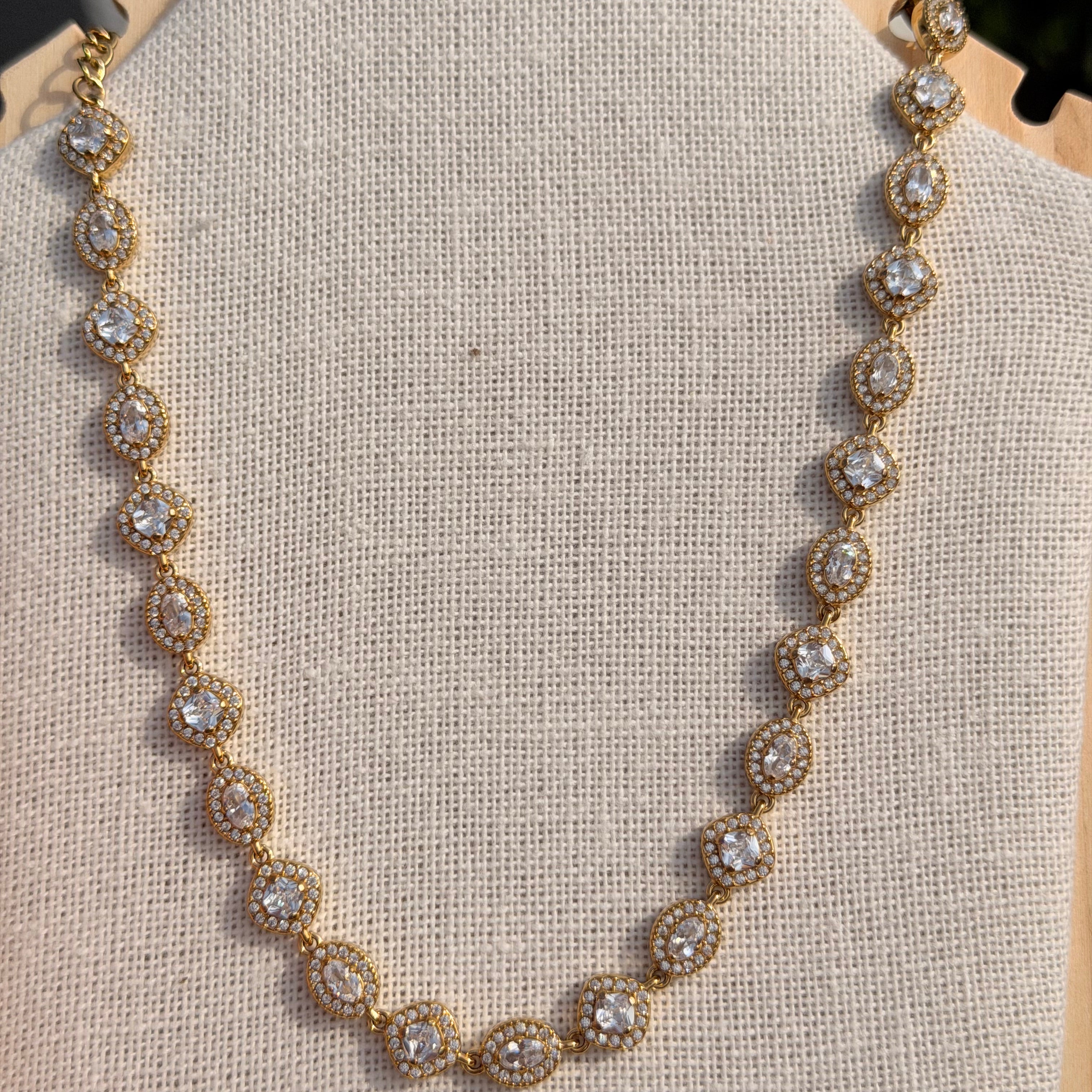 Collier Aura